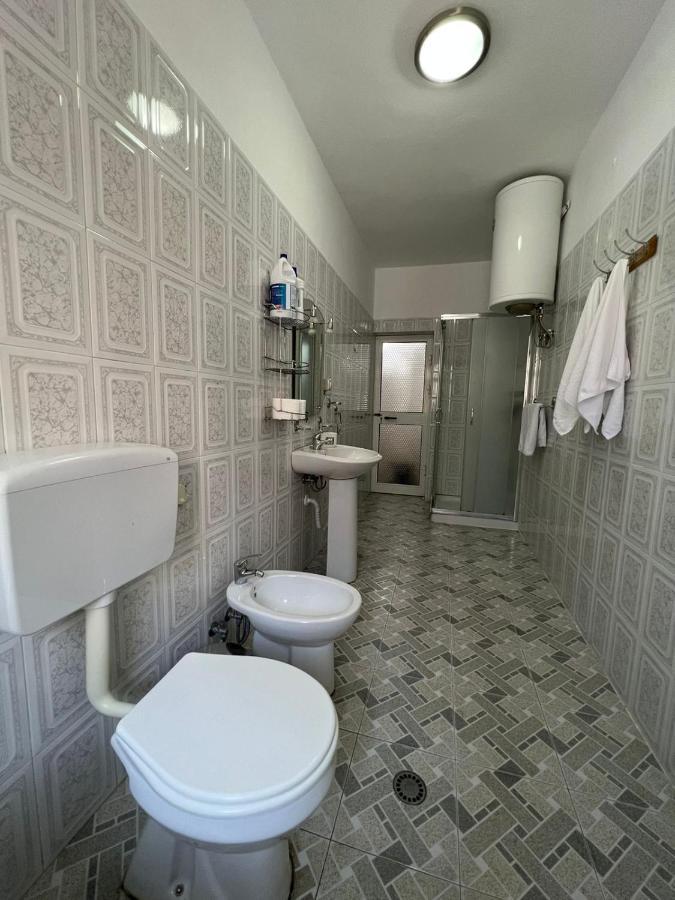 Home Shkodra Center ภายนอก รูปภาพ